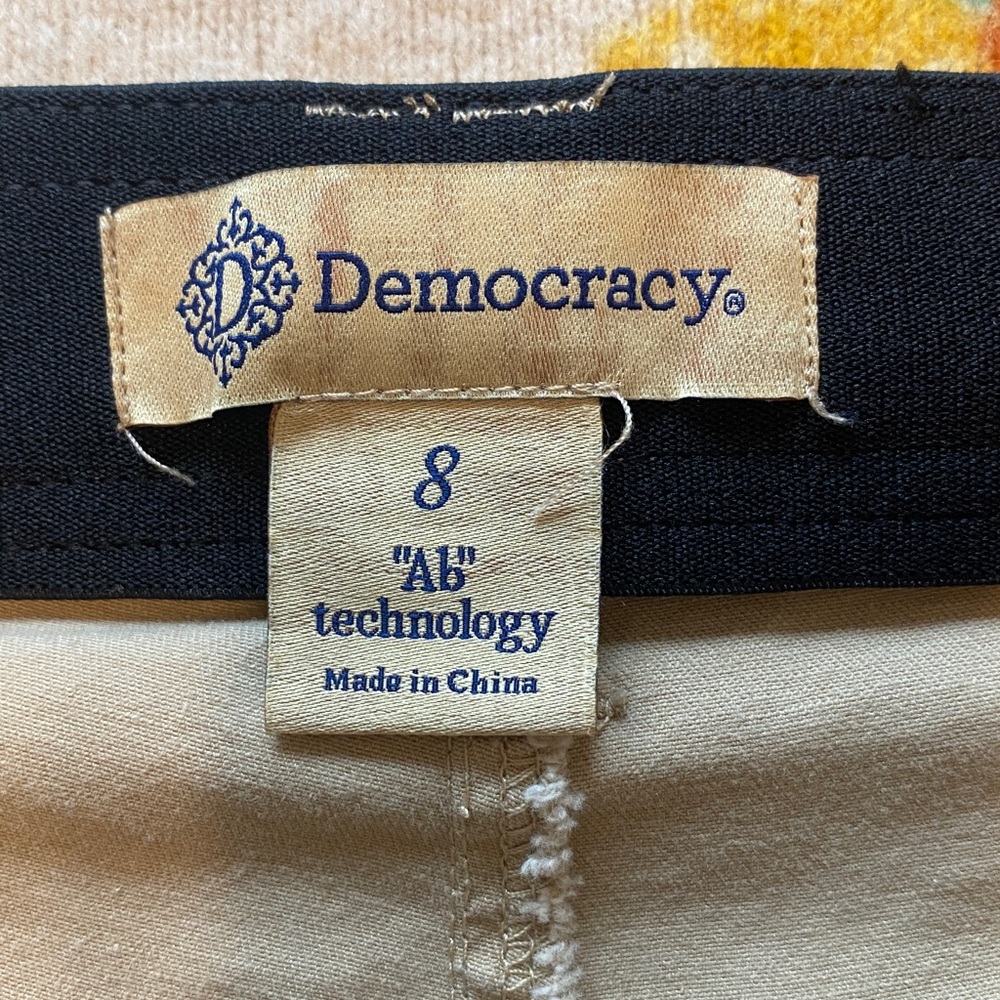 Democracy “Ab” Technology Beige Cargo Pants, Women’s Size 8 - Picture 7 of 14
